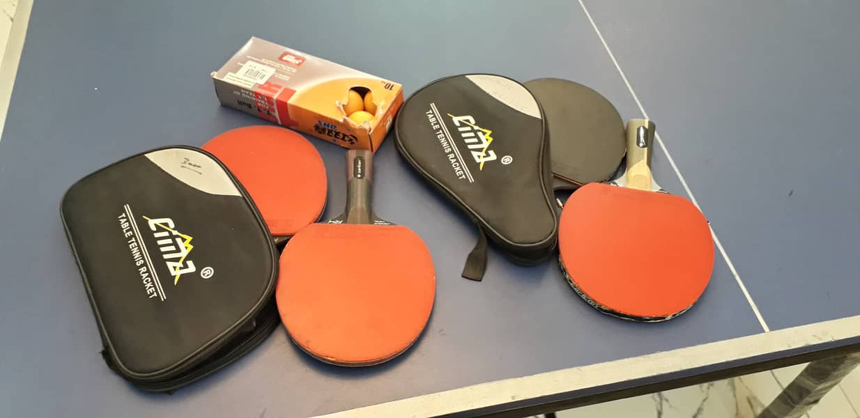 Excellent Condition Table Tennis with Rackets 4