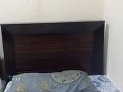 2 single bed for sale ( with brand new mattress)