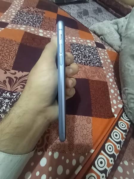 i m Selling My iphone Xr 2