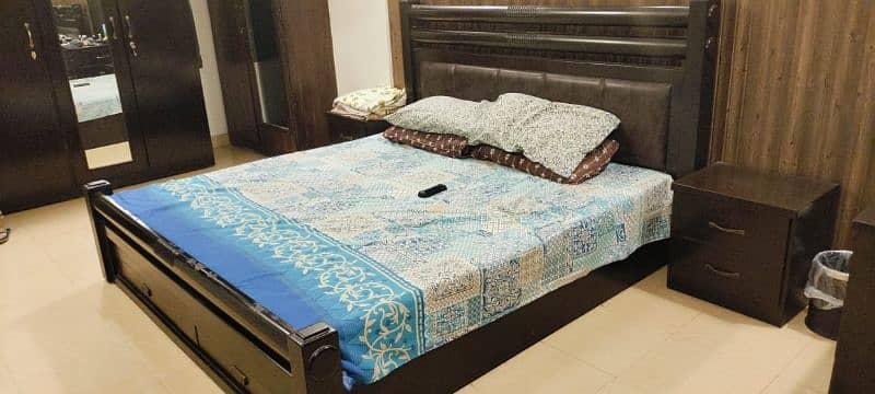 preloved Furniture bed set with mattress for sale 0