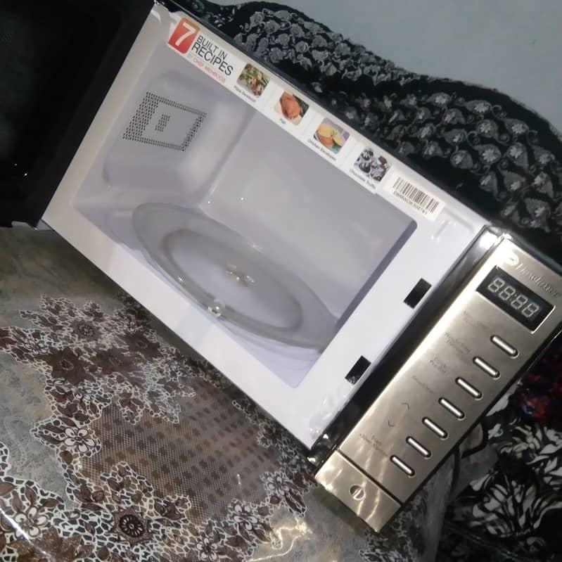 Microwave oven 3