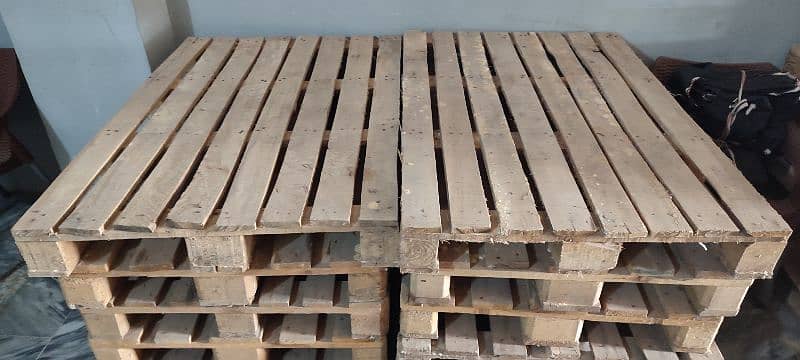 Wooden pallets for sale for warehouse stocks 0