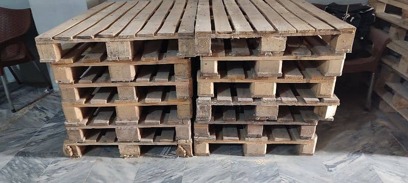 Wooden pallets for sale for warehouse stocks 1