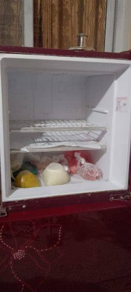 4 Years Used Orient Good Condition Refrigerator For Sale 5