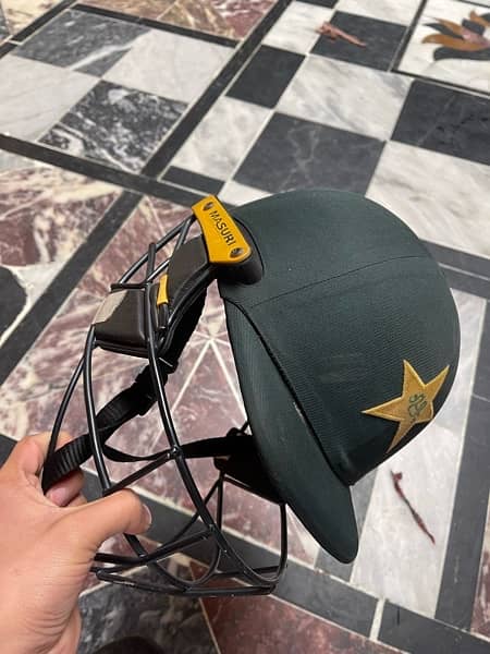 Pakistani Orignal used Helmet 1