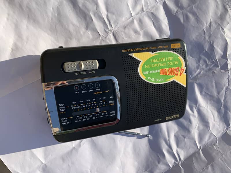 RADIO SANYO MODEL RP-6165k 1