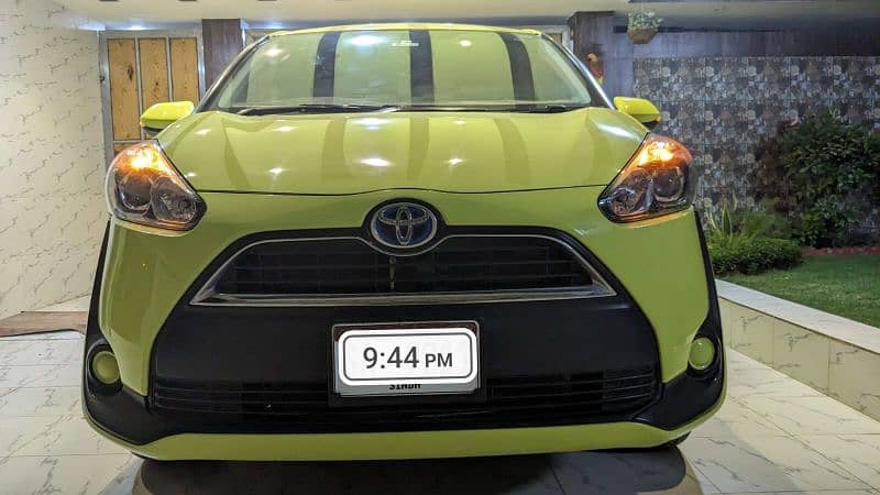 Toyota sienta Hybrid 2016/22 2