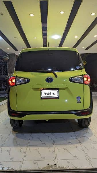 Toyota sienta Hybrid 2016/22 6