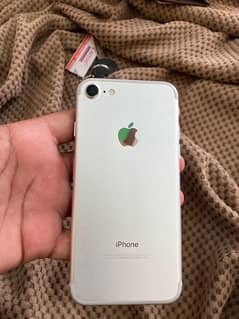 iphone7 pta approved urgent for sale (03176614149)