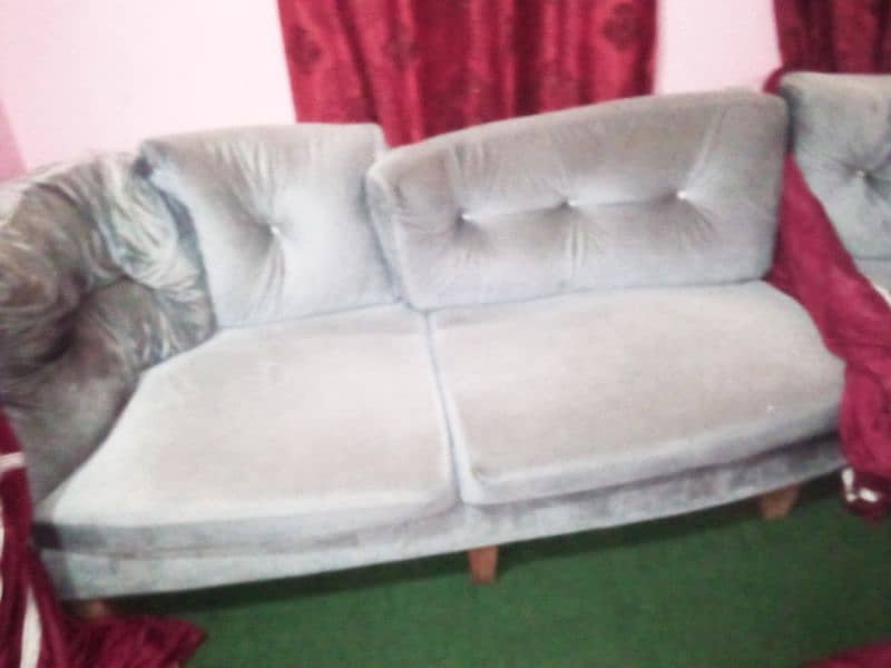 used soffa set color grey hai with cover bhi hai red 6