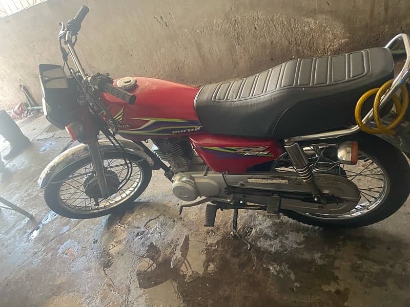 honda CG125 for sale in good condition 3