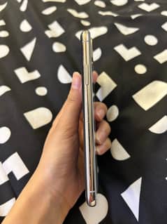 Selling iphone x 64gb pra approved
