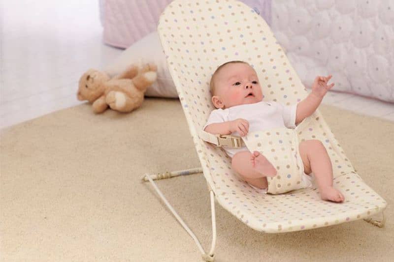 Baby cradle/ baby bouncer 1
