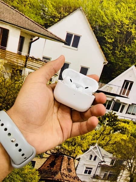 AirPods Pro 2nd Generation with Free silicone case 3