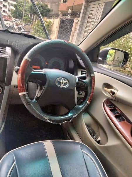 Toyota Corolla Altis 1.6 SR full option 5