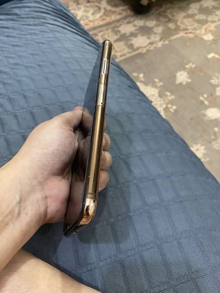 iphone X MAX 256GB gold pta approved 6