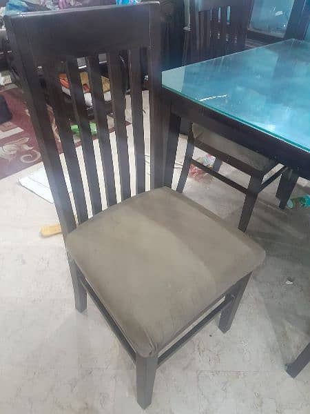 Dining Table and 6 Chairs Set 7