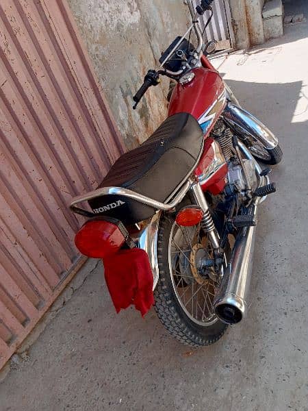 Honda 125 available for sale good condition 4