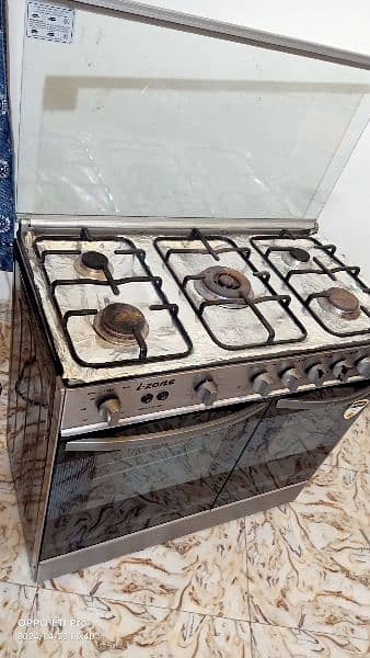 cooking range 7 month use only serious buyers contact me 03134916149 4