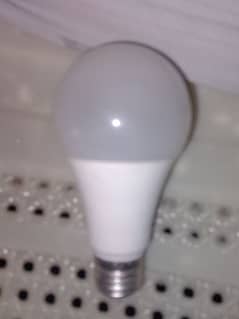 led bulbs without warranty and only body use andr Saman changed he