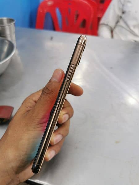 iPhone 11 pro max 256gb PTA aproved Exchange possible 7