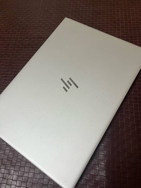 HP ELITEBOOK CORE i7 512ssd 16gb ram 9