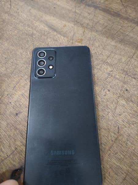 Samsung Galaxy A72 , with box and charger . 5