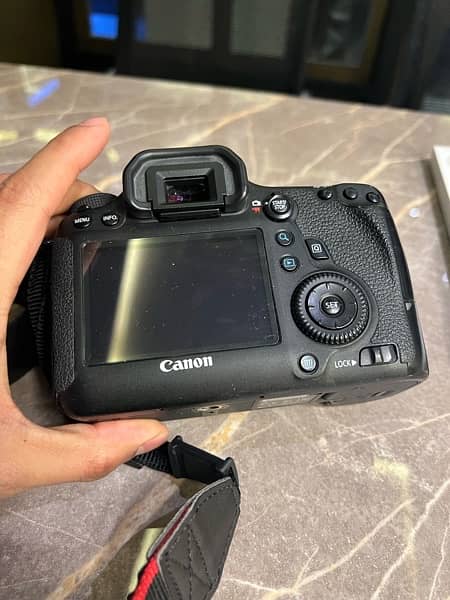 Canon 6D mark i full frame camera 6