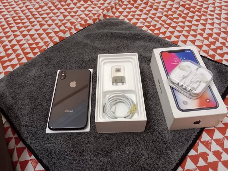 iphone X PTA APPROVED  64 gb 10 by 10 condition  all okay box charger 7