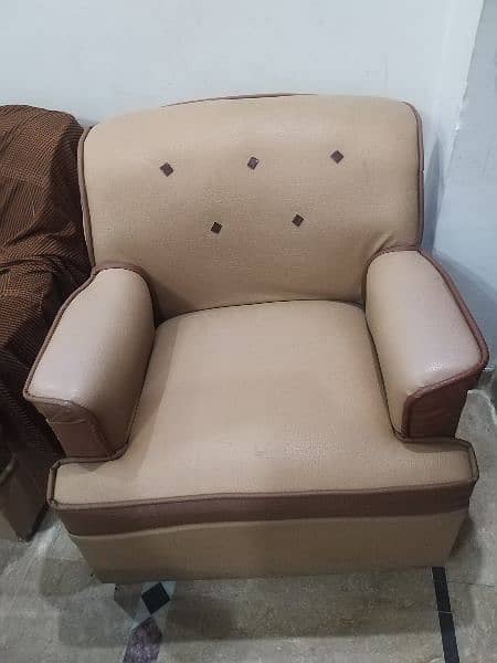 7 seater sofa set awesome condition 1