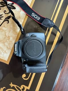cannon 13000 DSLR - Just like new