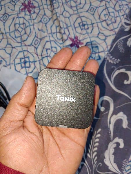 tanixmini andorid box 2/16 fast streaming device youtube more apps 1