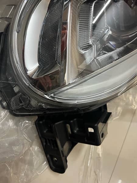 Headlights Suzuki Swift , Jimny , Dayz , Toyota Raize , 11