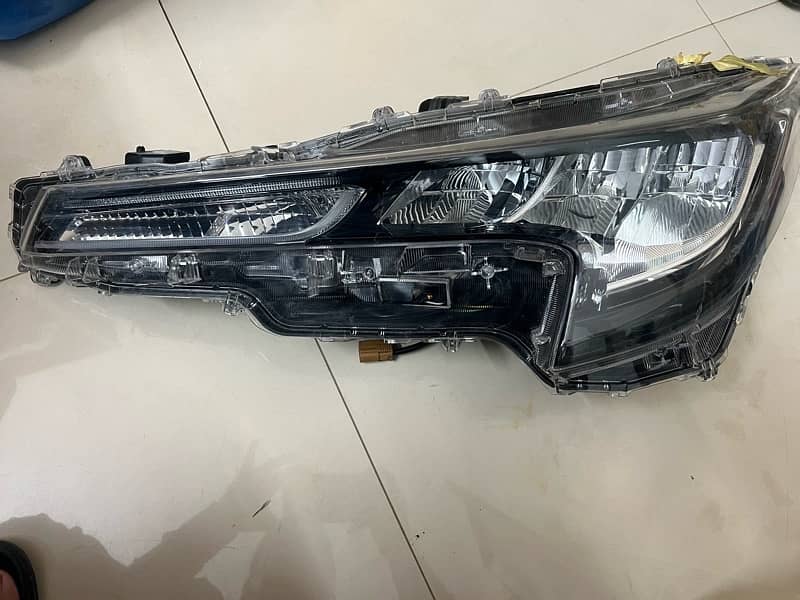 Headlights Suzuki Swift , Jimny , Dayz , Toyota Raize , 18