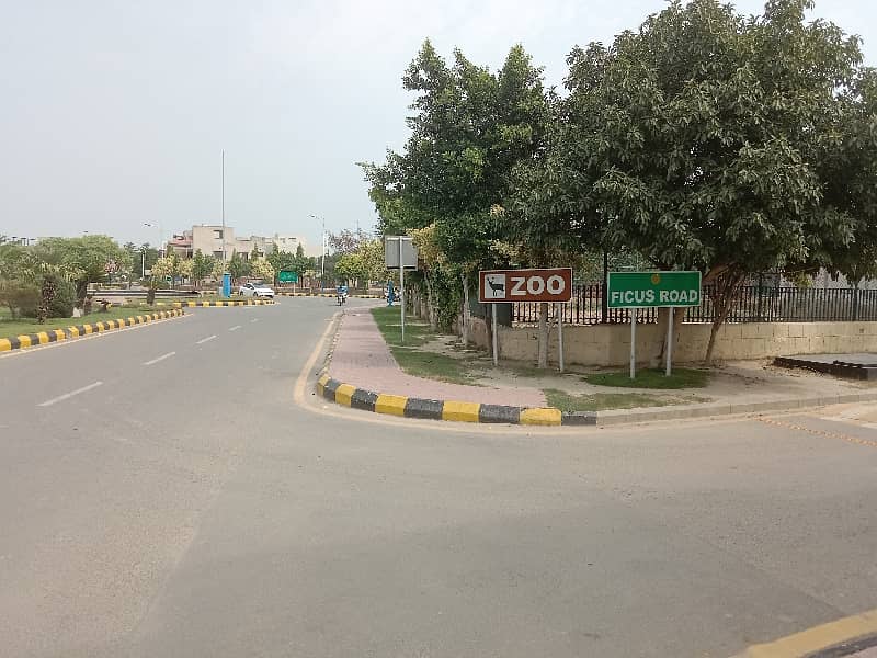 8 Marla Corner & Main Boulevard Residential Plot in Bahria Nasheman Ferozpur Road, Close to Park and Masjid 6