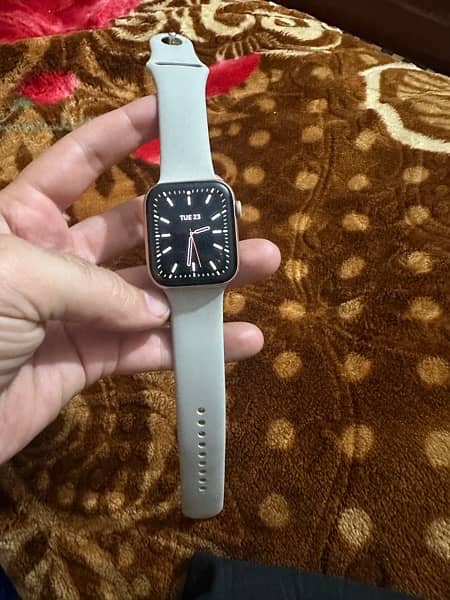 Appel Watch series 5 mm Good condition 2