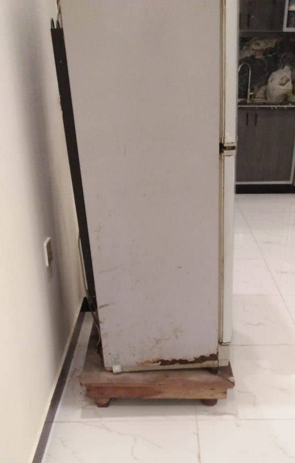 Pel Refrigerator (Decent Conditon) 2