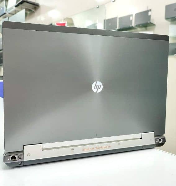 Hp Gaming 2GB Redeon Graphics Core i7 2nd Genration 8GB Ram /128GB SSD 7