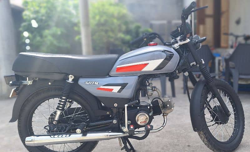 CD70 CAFE RACER MODIFIED 2