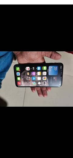 iPhone 11pro max 256jb official pta approved