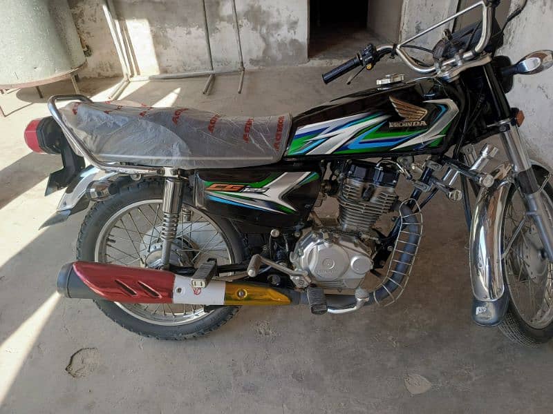 Honda 125 black 22/23 23 ki pti 10 10 aka hat ki good engen tyers 2