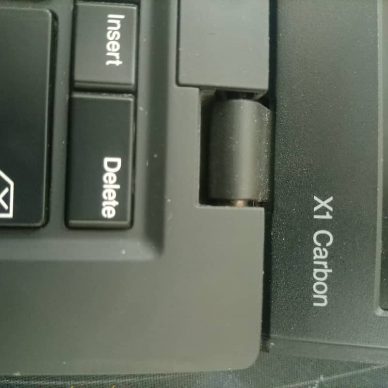 Lenovo ThinkPad X1 Carbon Core i7-3667U 3rd Gen 4GB RAM, 128GB SSD 4