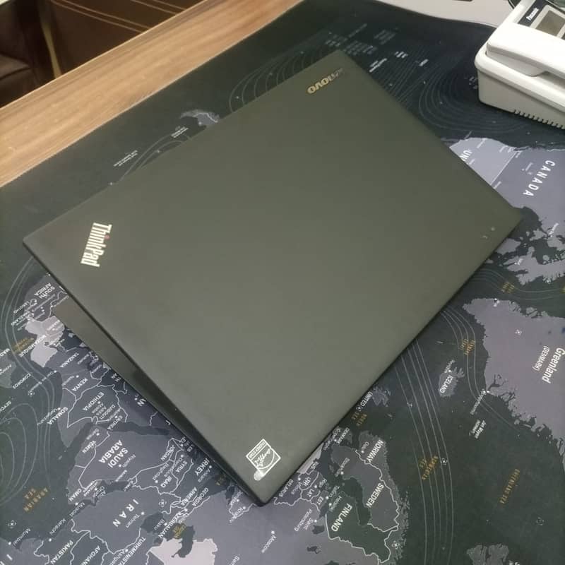 Lenovo ThinkPad X1 Carbon Core i7-3667U 3rd Gen 4GB RAM, 128GB SSD 14