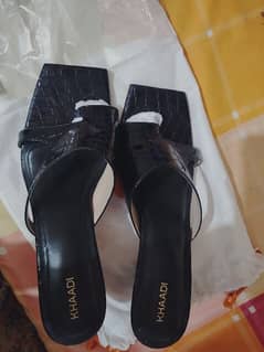 khaddi brand heels size 9