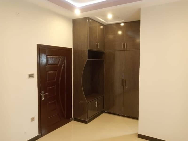 HOUSE FOR SALE DOUBLE STORY SANBOOR CITY 6
