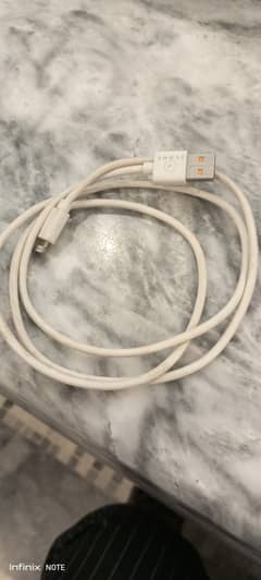Original Apple charging cable