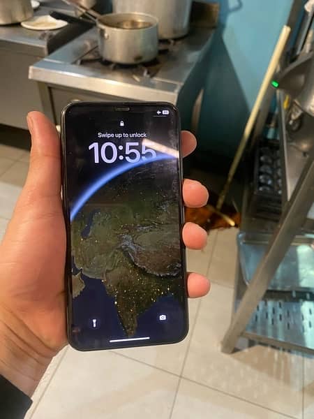 IPhone XAs MaX 256gb 10/10 codition waterproof 94 battery helth 3
