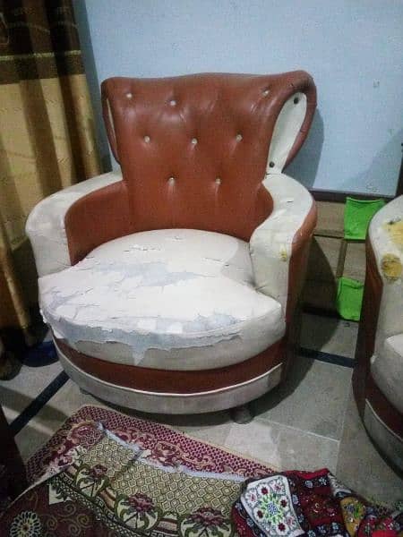 7 seaters Sofa Set with Good condition 2
