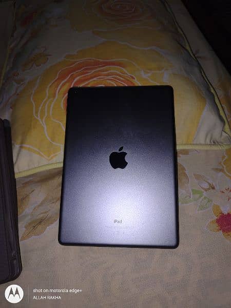 ipad 9 complet box 10 by 10 bought saudi arabia 1