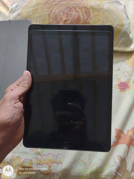 ipad 9 complet box 10 by 10 bought saudi arabia 4